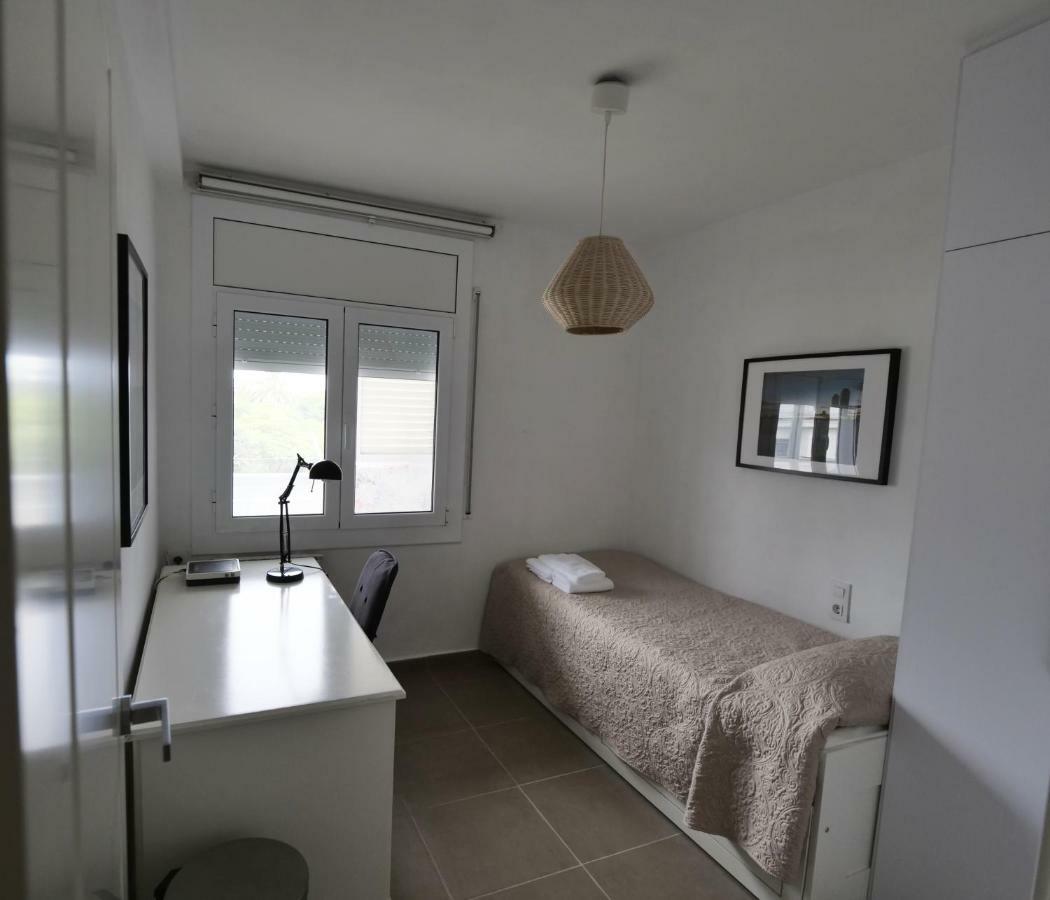 Apartamento Maraka Playa Castelldefels Bagian luar foto